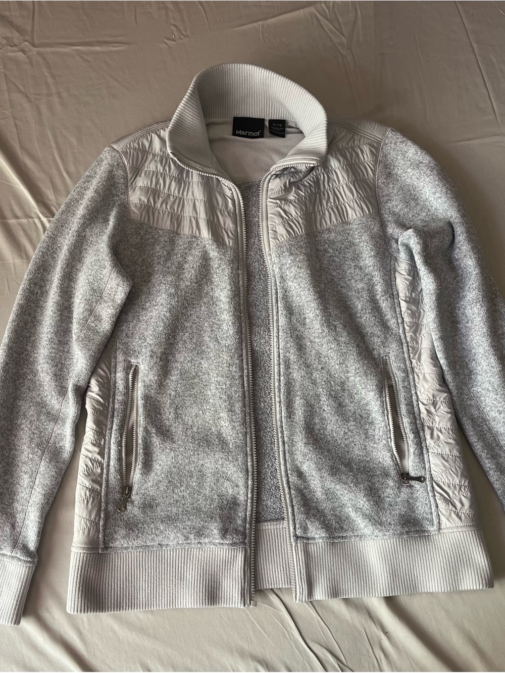 Marmot Women's Light Gray Quilted-Fleece Jacket